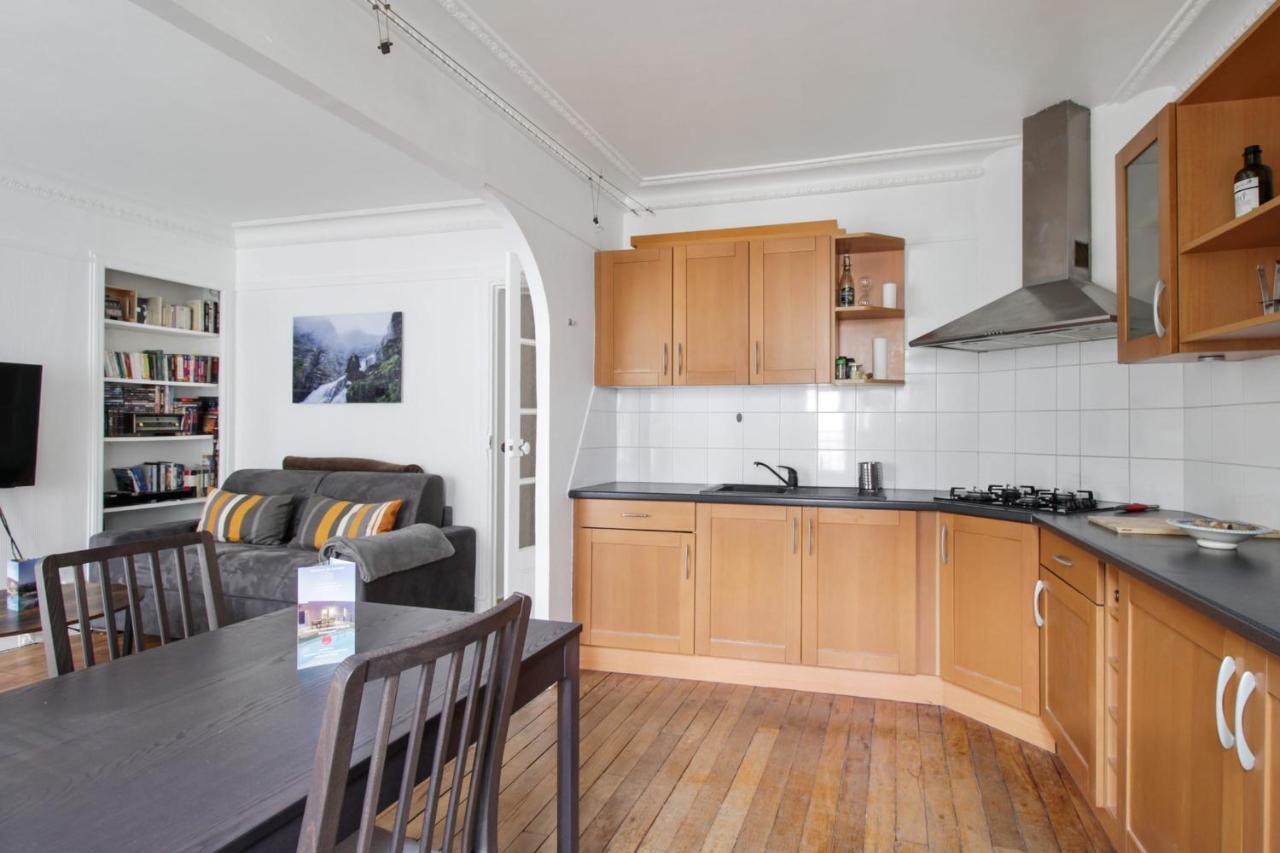 Charming Flat With Balcony In The Centre Of Paris - Welkeys Apartman Kültér fotó